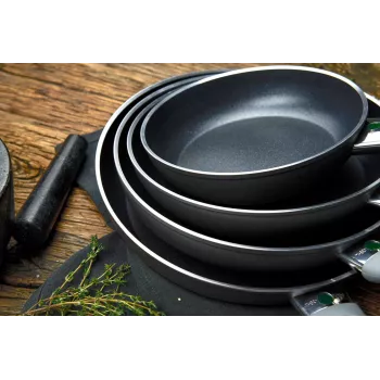Patelnia uniwersalna BALLARINI 75003-053-0 32 cm czarna
