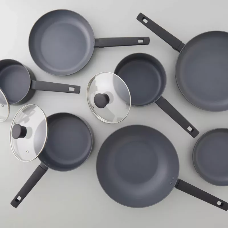 Patelnia Russell Hobbs 24 cm nieprzywierająca aluminiowa RH028371EU7