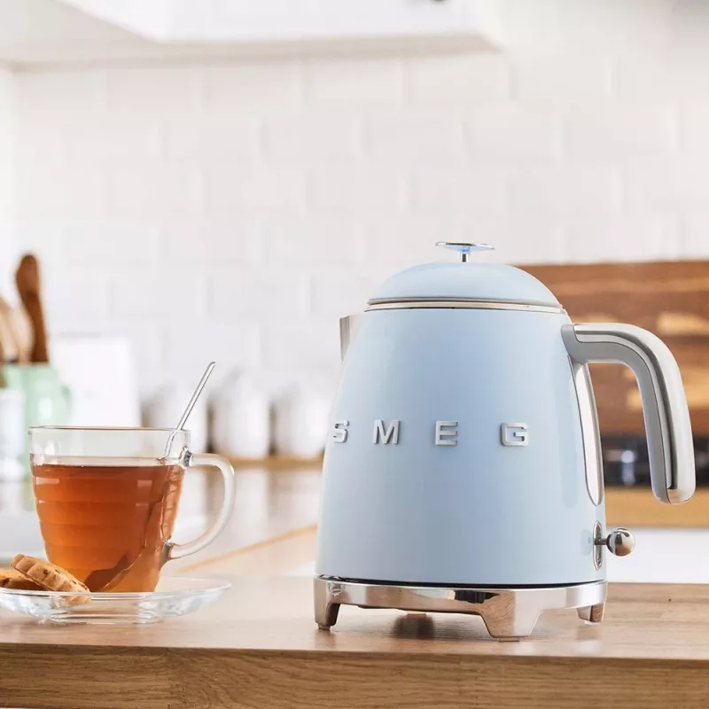 SMEG Czajnik Mini 0,8 l Pastelowy Niebieski KLF05PBEU