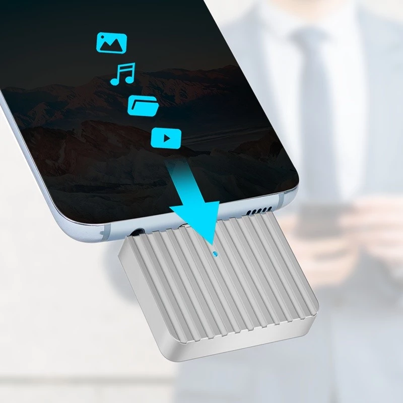 Bardzo mała obudowa SSD USB 3.2 Gen2x1 USB-C NVMe