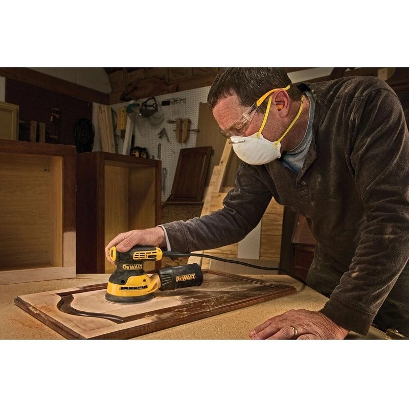 Szlifierka oscylacyjna DeWalt DWE6423-QS, 280 W, 8 000–12 000 OPM, orbita 2,6 mm, 1,28 kg