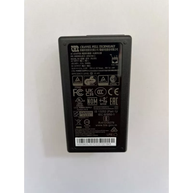 PoE adapter Cambium Networks N000900L001D — Gigabit Ethernet, 30 V PoE, 15 W wyjście, 90–264 V AC wejście