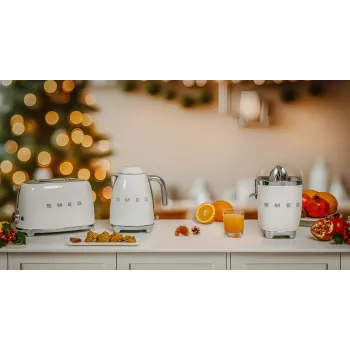 Smeg KLF03WHEU Czajnik elektryczny KLF03WHEU-chrom, chrom