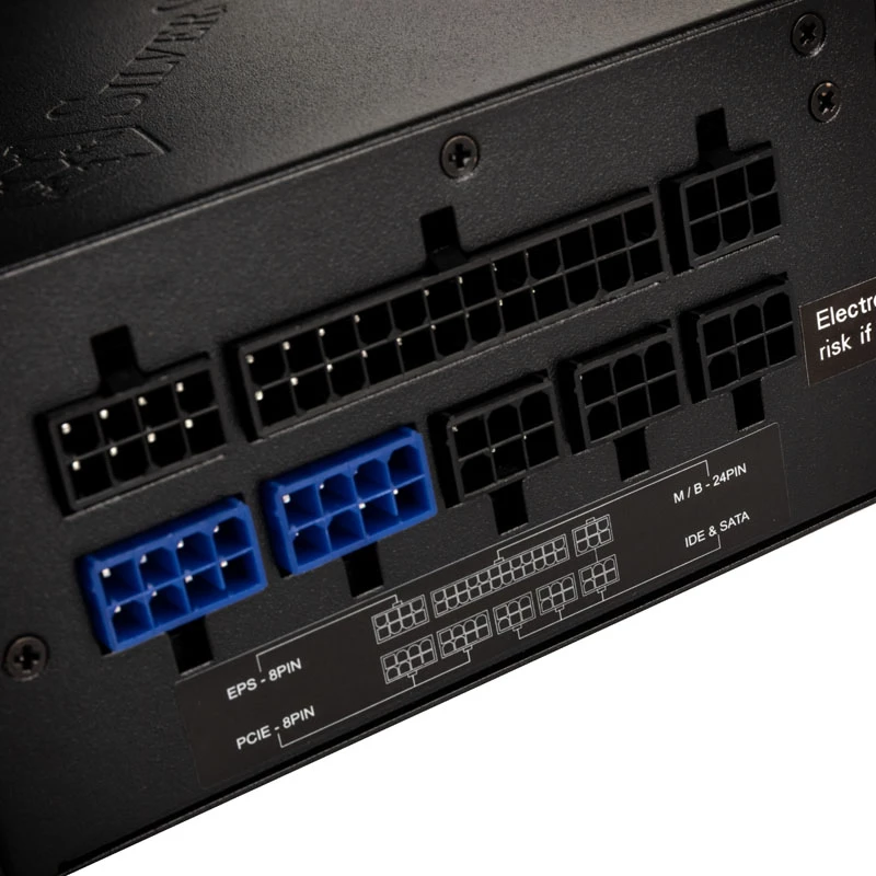 SilverStone SFX Series SX700-LPT - V1.1 - Zasilacz (wewnętrzny) - ATX12V 2.4/ EPS12V / SFX-L - 80 PLUS Platinum - AC 120/230 V - 700 Watt - aktywny PFC - Czarny