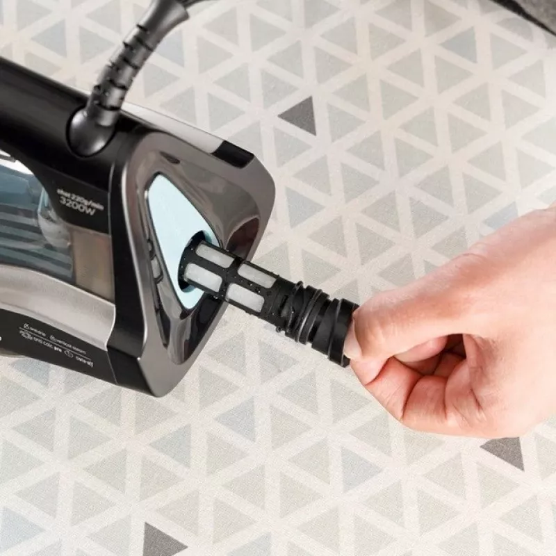 Żelazko suche i parowe Taurus Geyser Eco 3200 W, uderzenie pary 220 g/min, anodowana stopa, czarny