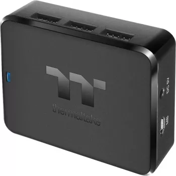 Thermaltake H200 PLUS Wewnętrzny hub USB - Edycja TT Premium - Hub - 3 x USB 2.0 + 3 x USB 2.0 (wewnętrzny)