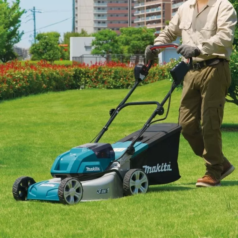 Makita DLM460Z kosiarka do trawy akumulatorowa Czarny, Niebieski