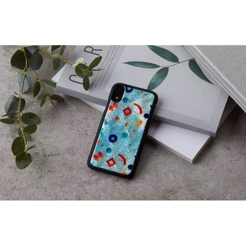 Etui ochronne iKins na iPhone XR — wzór Czarny Poppin Rock