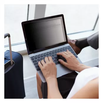 Mobilis Magnetyczny filtr prywatyzacyjny do Surface Laptop 6 13,5'' (016444)