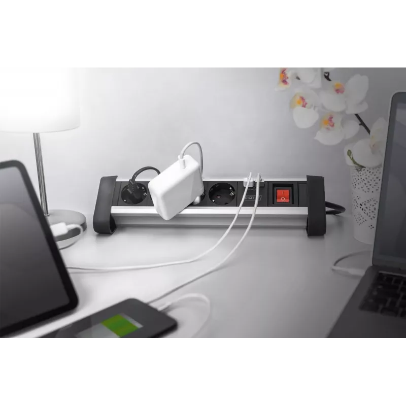 Listwa zasilająca Digitus DA-70614 z 2 portami USB