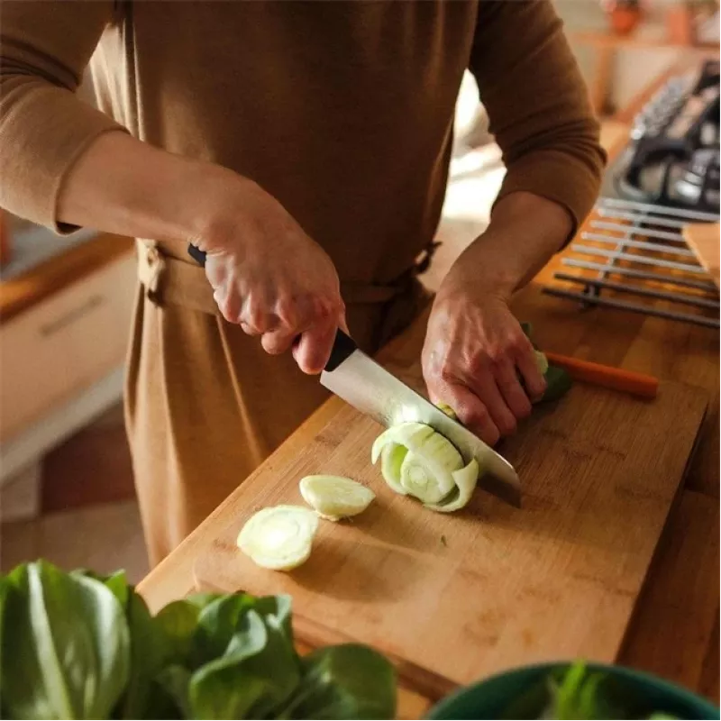 Nóż kuchenny Fiskars 1057536, stal nierdzewna, 1 szt., nóż Santoku