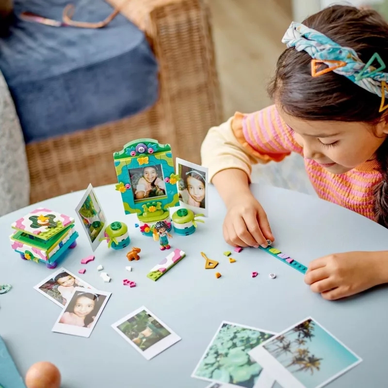 Ramka na zdjęcia i szkatułka na biżuterię LEGO Disney Classic Mirabel 43239