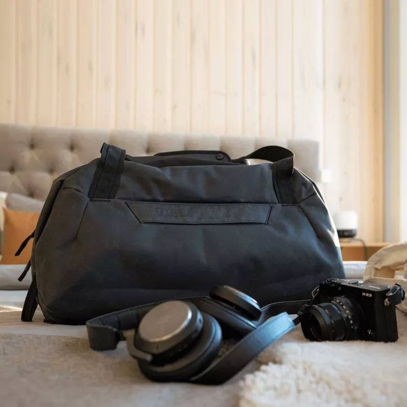 Thule | TAWD-135 Aion | Torba podróżna 35L | Czarna | Pasek na ramię