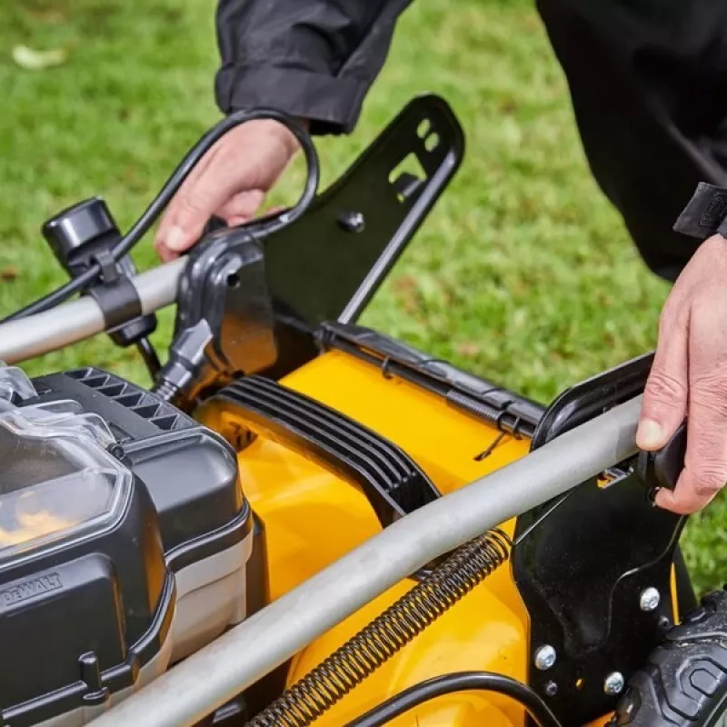 Kosiarka pchana DeWALT DCMW564P2-QW