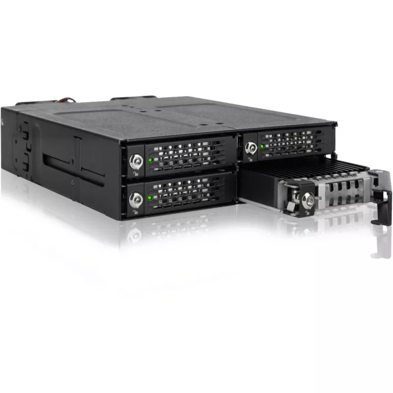 ICY DOCK - ToughArmor MB720MK-B V3 - 4x PCIe 4.0 M.2 NVMe do 4x OCuLink w 1x 5,25-calowej zatoce mobilnej ramce metal czarny z zamkiem na klucz (kompatybilny z trybem tri-mode)