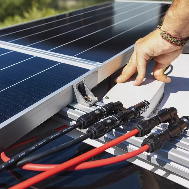 Złącze solarne QOLTEC MC4 1500V 30A – zewnętrzne złącze kabla fotowoltaicznego
