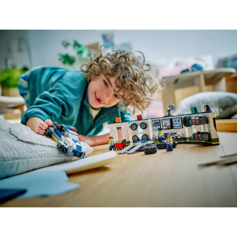 LEGO CITY 60457 Garaż policyjnego samochodu tuningowanego