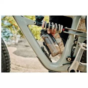 Butelka Fidlock Twist 590 Bike Base czarna 590ml - butelka rowerowa z magnetycznym mocowaniem Fidlock