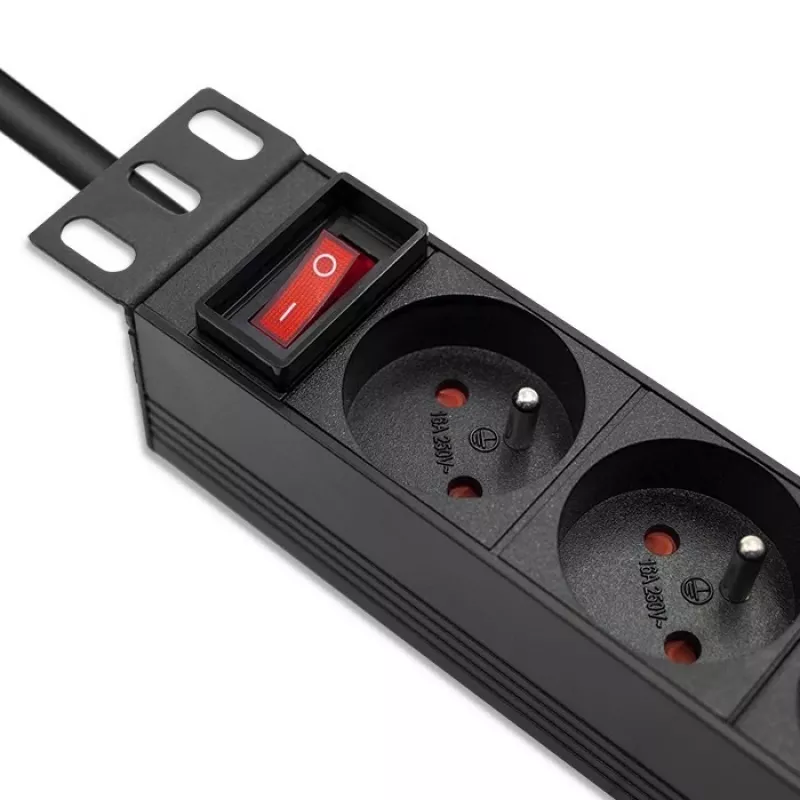Qoltec Aluminiowa PDU do szafy RACK 10'' | 1U | 16A | 4xFRENCH | 1,8m