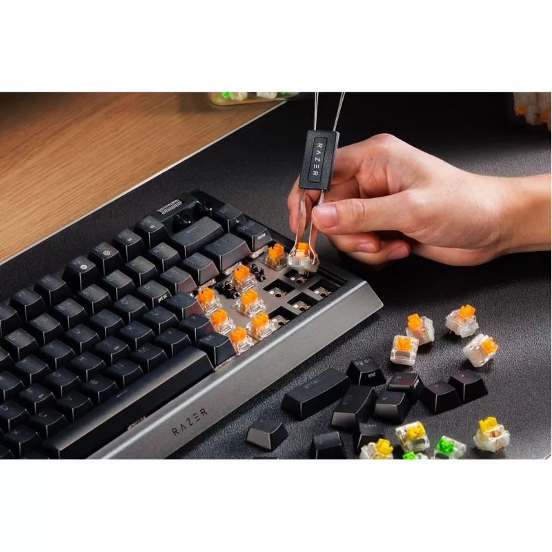 Klawiatura Razer CzarnyWidow V4 Gaming USB QWERTY US English Czarna