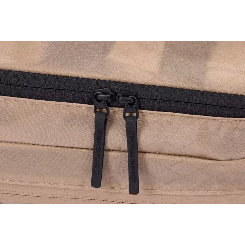 Thule 5567 Kostka do pakowania Clean Dirty w kolorze gentle beige
