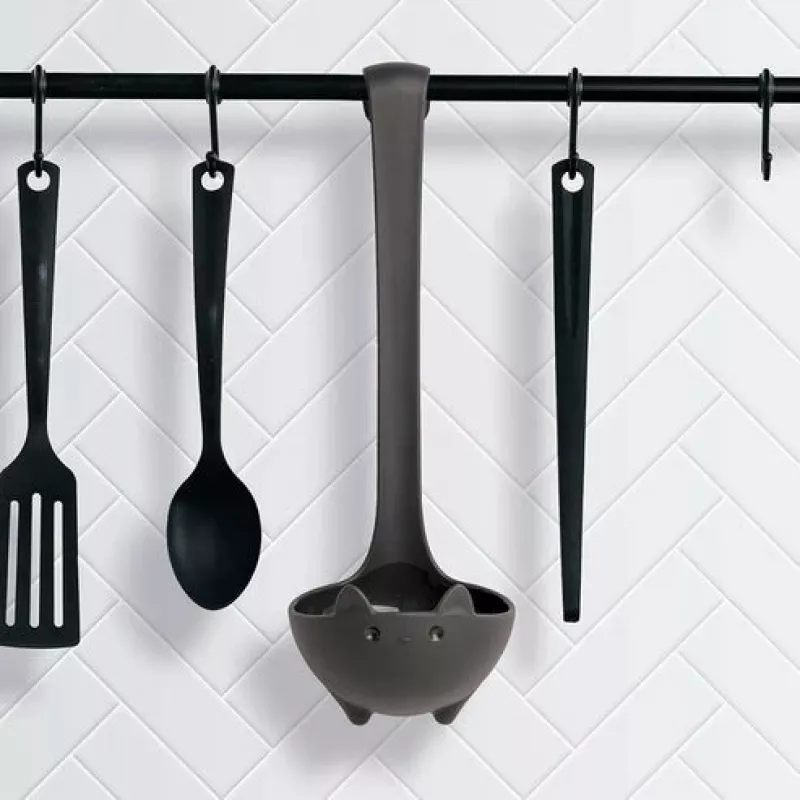 Chochla Ototo Design Katie Czarna Długość 165,1 mm Szerokość 96,5 mm Wysokość 271,7 mm