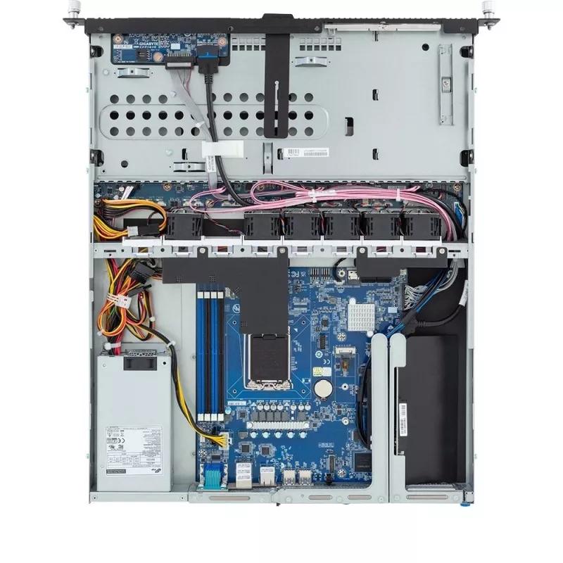 Serwer rack GIGABYTE R123-X00-AA01 1U — jednogniazdowa platforma Intel Xeon Scalable, LGA 1700, DDR5, 4 gniazda DIMM, 4 wnęki 2,5 cala, zasilacz 400 W (80 PLUS Gold)