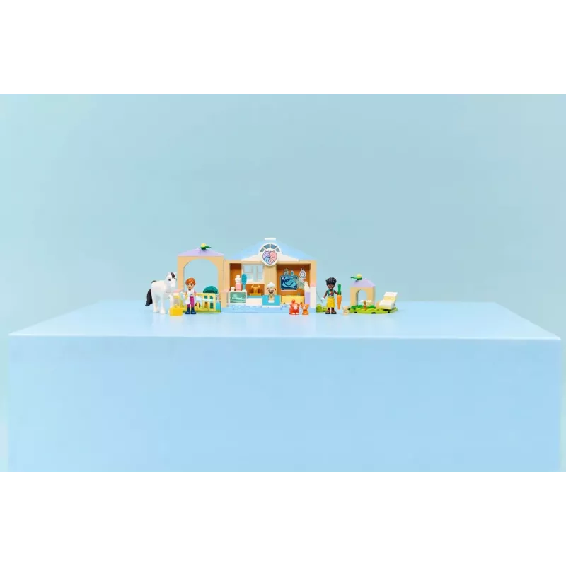 LEGO FRIENDS 42696 Klinika Weterynaryjna dla Zwierząt