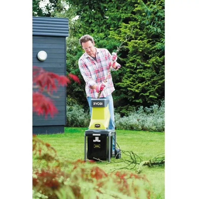 Ryobi RSH2545B rozdrabniacz ogrodowy 2500 W 40 L ostrzowy