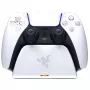 Stacja ładująca Razer RC21-01900100-R3U1 do kontrolerów PlayStation 5 — biała, ładuje jeden kontroler, zawiera kabel USB-C do USB-A