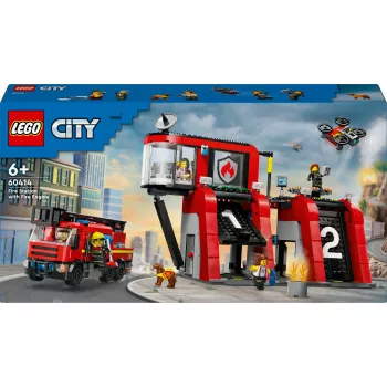 Zabawka konstrukcyjna LEGO City Remiza strażacka z pojazdem z drabiną obrotową 60414 — 843 elementy, 5 minifigurek, 220×320×140 mm