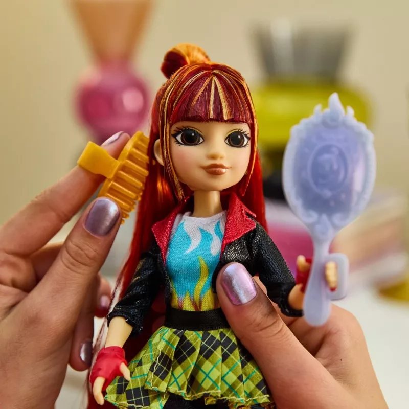 Lalka Unicorn Academy Fashion Valentina
