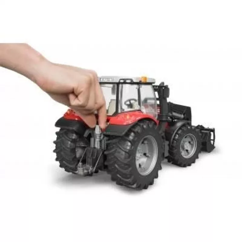 Traktor-zabawka BRUDER Massey Ferguson 7624 z ładowaczem czołowym, czerwony, dla dzieci od 3 lat