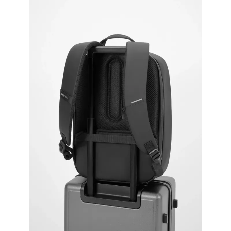 Plecak antykradzieżowy XD Design Bobby Edge Czarny P/N: P706.2501