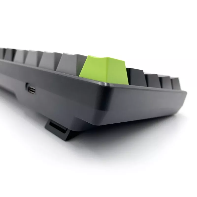 Klawiatura mechaniczna MEDIA-TECH MT1260 czerwony Core MX60, układ 60%, przełączniki CHERRY MX czerwony, podświetlenie RGB, USB, zielona