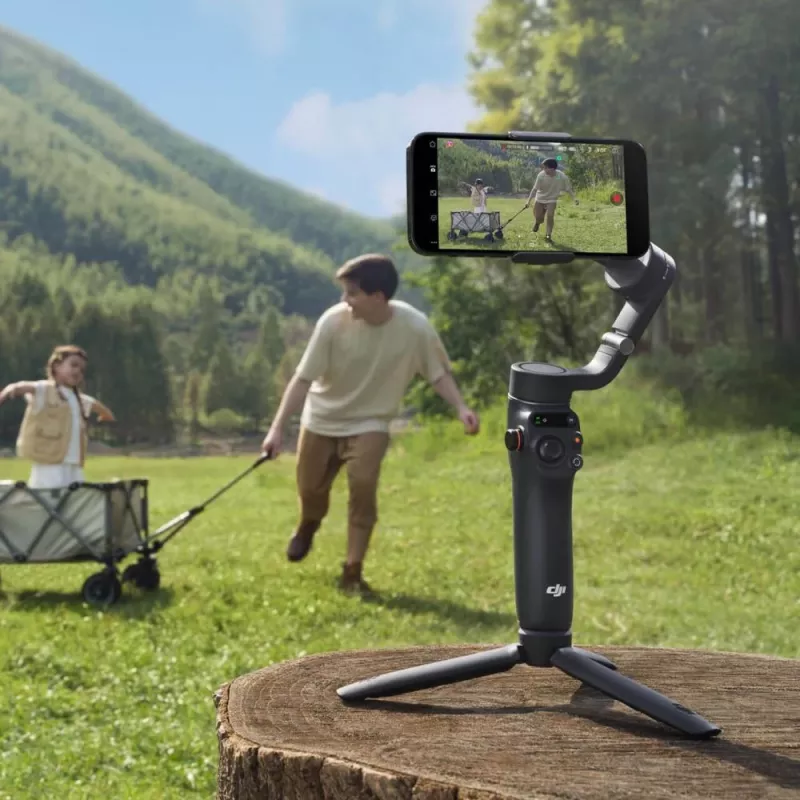 Stabilizator ręczny do kamery DJI Osmo Mobile 6 Czarny 6.4h żywotność baterii