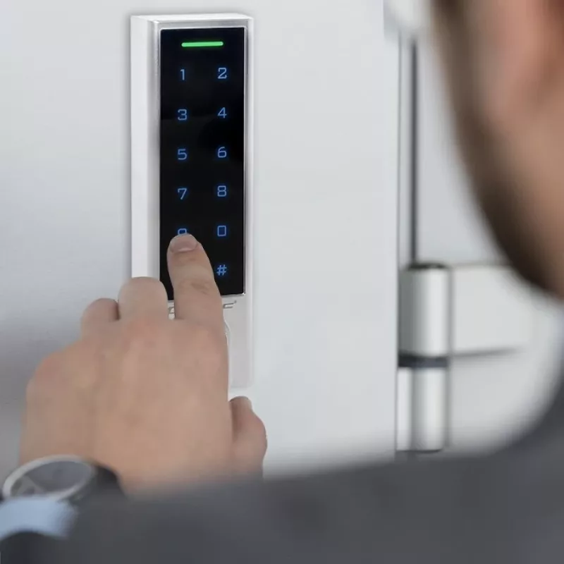 Qoltec 52448 Zamek kodowy TITAN z czytnikiem linii papilarnych | RFID | BT 4.0 | kod | karta | brelok | dzwonek | IP68 | EM