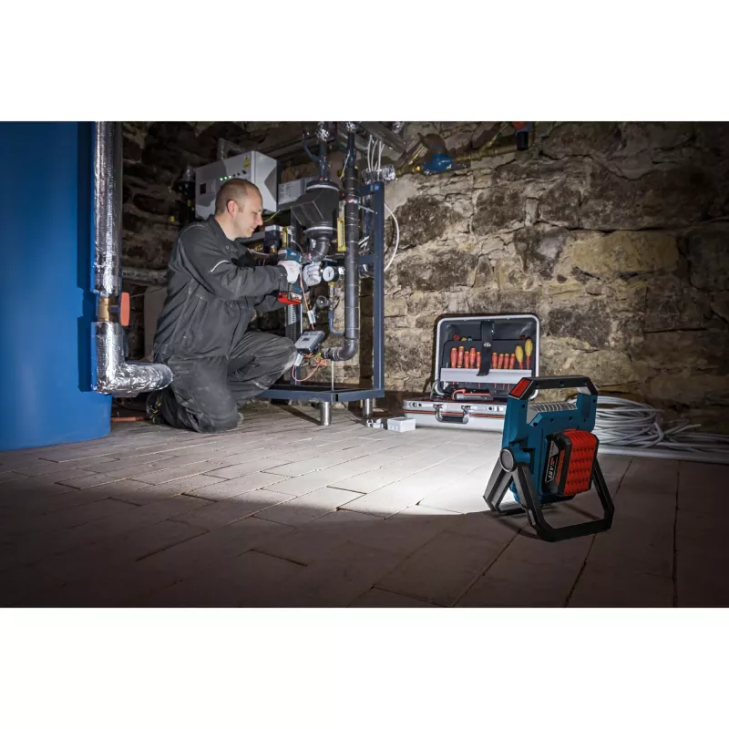 Lampa robocza Bosch GLI 18V-1900 Professional