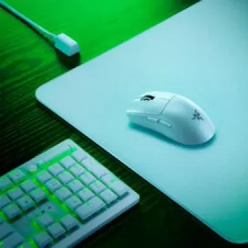 Zestaw myszy i podkładki gamingowej Razer Viper V3 Pro + Gigantus M — biały
