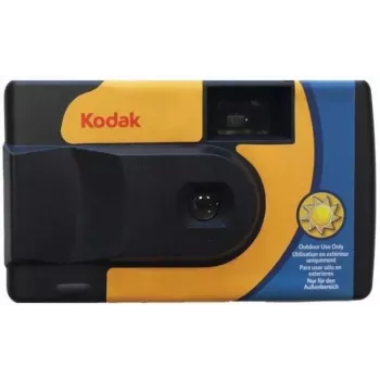 Kodak DAYLIGHT Camera, fotograficzny aparat jednorazowy z kolorowym filmem 39 zdjęć. Bez wbudowanej lampy błyskowej.