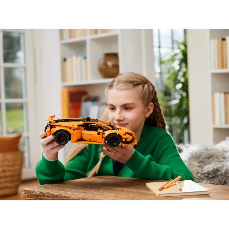 LEGO TECHNIC 42196 Lamborghini Huracán Tecnica pomarańczowy