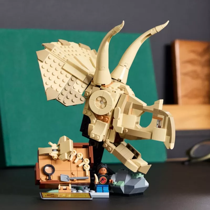 LEGO JURASSIC WORLD 76969 Skamieliny dinozaurów: Czaszka triceratopsa