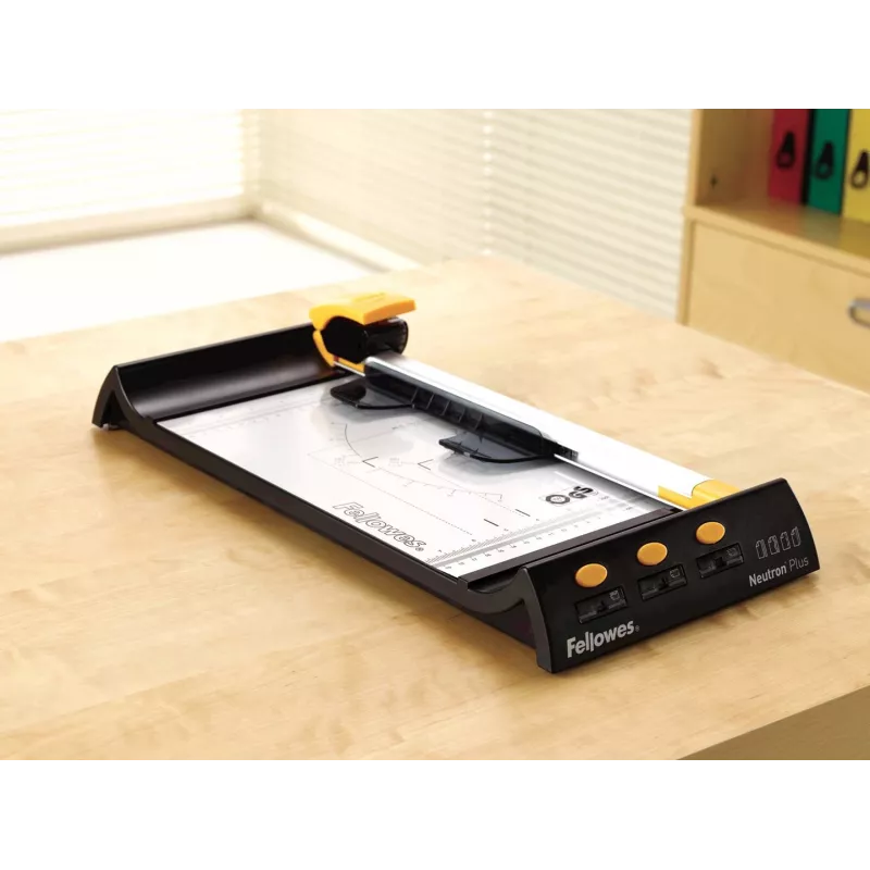 Fellowes Neutron Plus A4 Paper Trimmer