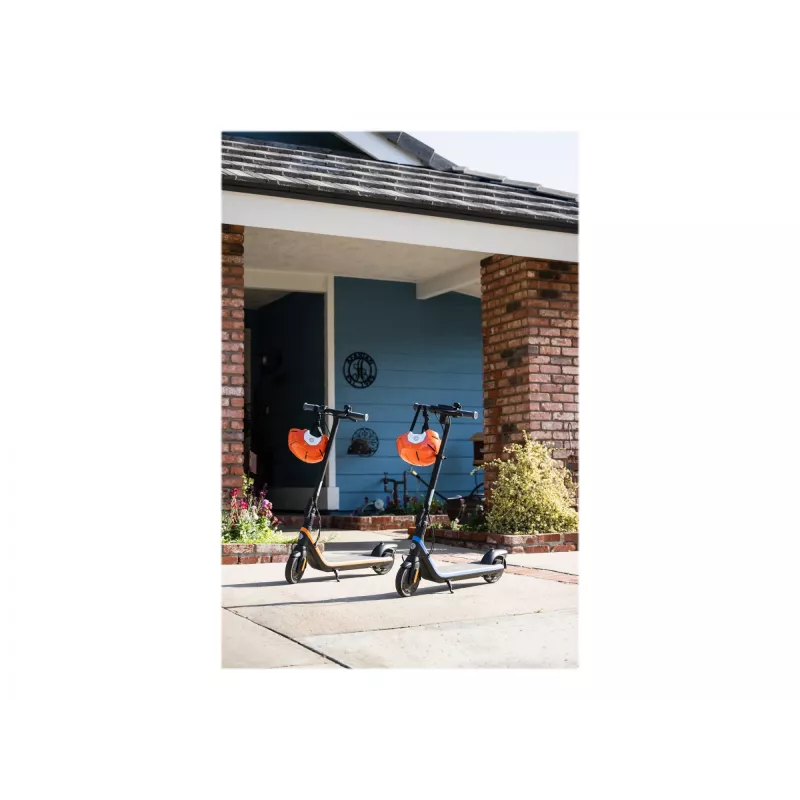 Ninebot by Segway eKickScooter C2 Pro E, Czarno-Niebieski | Segway
