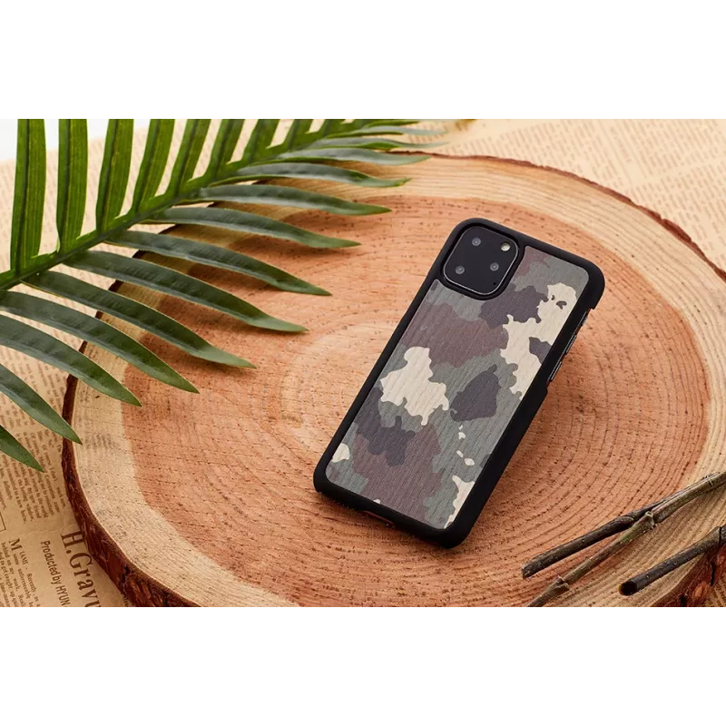 Etui na smartfona man and wood do iPhone 11 Pro Max — kamuflaż czarny
