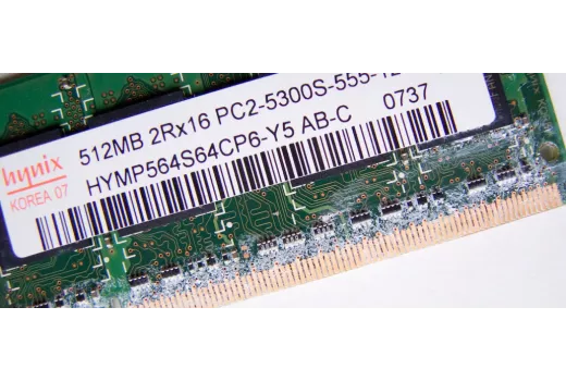 Modernizacja RAM i SSD w laptopach: Przewodnik zakupowy krok po kroku dla działów IT