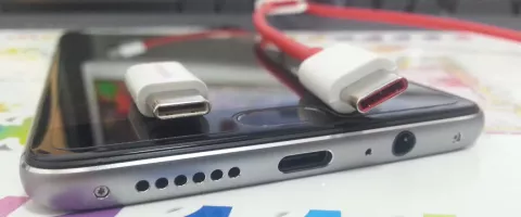 Jak zrobić kopię zapasową telefonu na komputer lub dysk zewnętrzny (Android i iPhone)