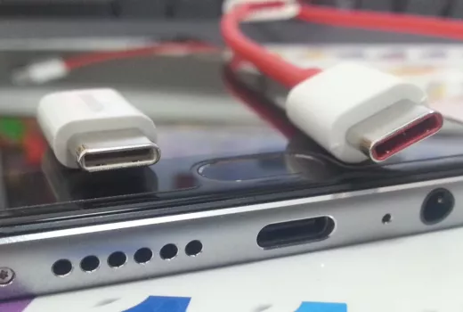 Jak zrobić kopię zapasową telefonu na komputer lub dysk zewnętrzny (Android i iPhone)