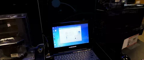 Jak wybrać laptopa do gier w 2026 roku: GPU, TGP, RAM i ekran