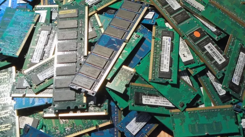 Pamięć RAM DDR4 do laptopa: przyspiesz laptop dzięki łatwej rozbudowie